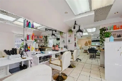 commercial space or salon for rent Image# 3