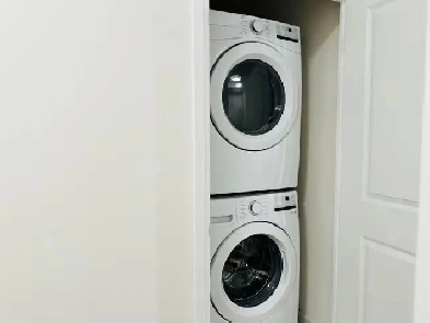 Condo for Lease 1Bed, and 1 Den . Mississauga Image# 12