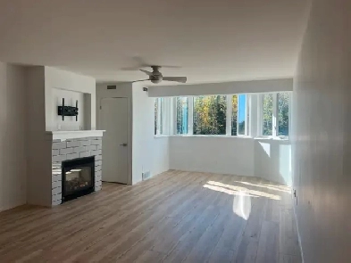 Quiet, Top Floor Condo for Sale Image# 14