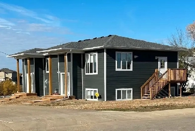 2 bedroom house or apartment Image# 5