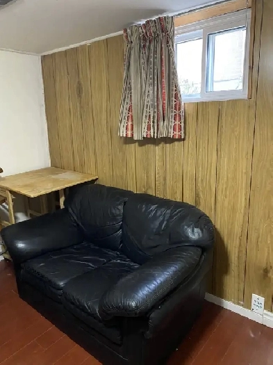 Furnished basement room to rent Image# 1