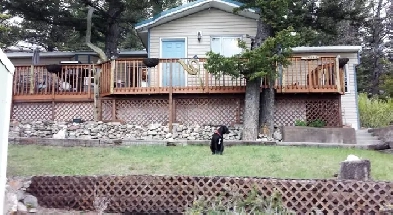 3 BDRM  OFFICE HOME OR R ENT IN CRPOWSNEST PASS, AB Image# 1