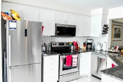 Executive Townhouse in KW available Dec. 1, 2025 Image# 1