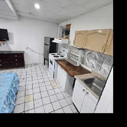 URGENT room Image# 1