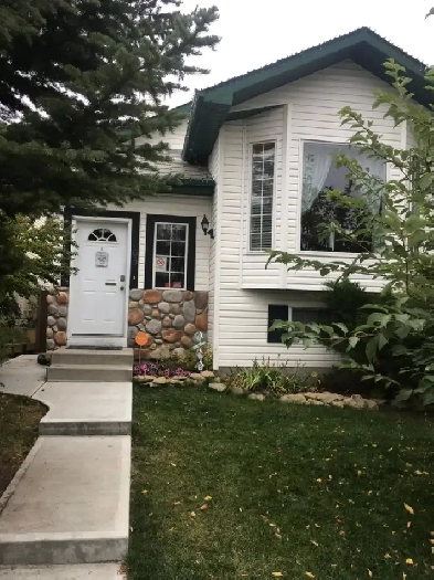 Main Floor House for Rent Image# 1