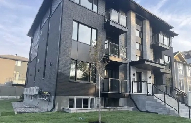 Modern 2 Bed, 2 Bath by Rideau River – 1 Month FREE! Image# 1