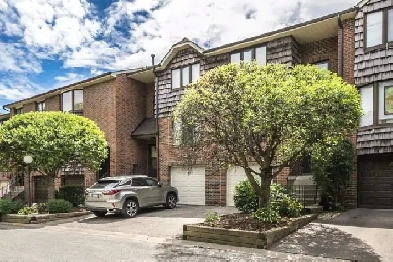 3200 rental townhouse Image# 1