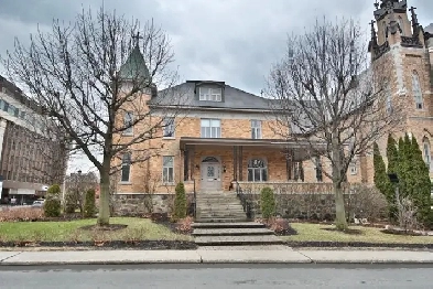 Condo a louer! Image# 1