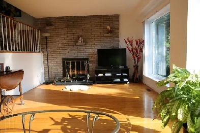 BEST TOWNHOUSE 3 Bedroom   @ FINCH/DON MILLS Image# 1