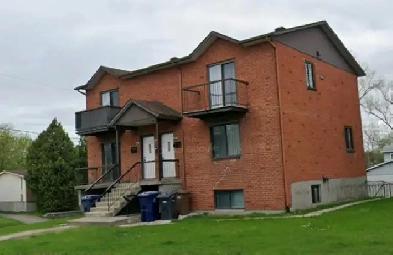 Logement 3 1/2 Laval-Ouest (Boul. Ste-Rose) Image# 1