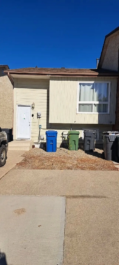 2 bdrm main floor suite for rent Image# 1