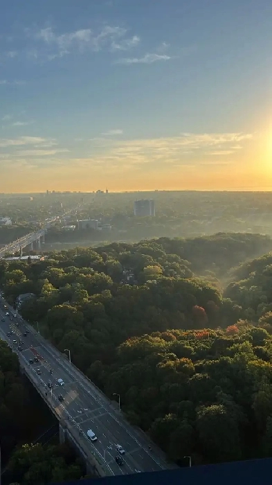 1 bedroom and 1 bathroom available in 2 bed 2 bath condo Image# 1