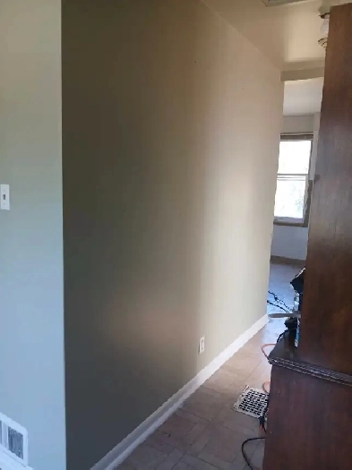 one bedroom upper unit apartment Image# 1