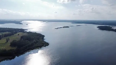 Next Thanksgiving at your LAKE HOUSE! Dbl Lake Lot FOR SALE! Image# 8