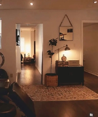 chair rent/ room rent (nail, extension) Image# 1