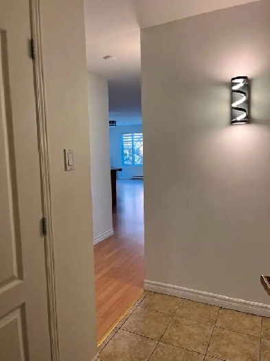 Condo à louer à Cap Rouge Image# 1