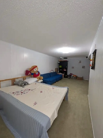 Private room available for rent in Scarborough Warden & Finch Image# 1