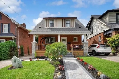 Beautifully renovated 3-bedroom, 2-bath home! Image# 9