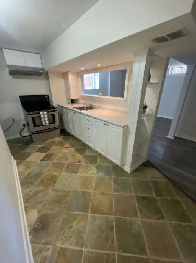 $1950-2 BDRM LEGAL BASEMENT APT Image# 1