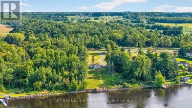 Ottawa River Waterfront 4 BDRM near Wendover 20 mins to Orleans Image# 1