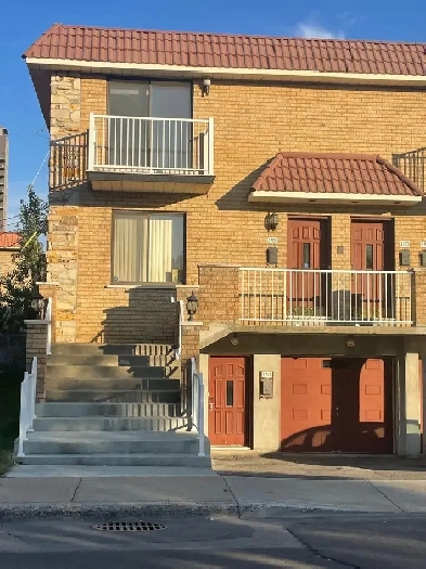 4 1/2 à louer disponible immédiatement Image# 1