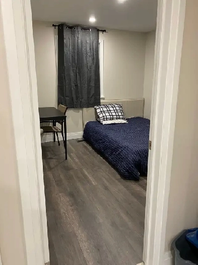 Room Rent in Richmond Hill Image# 1