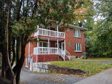 Chambres à louer pour étudiante ou jeune travailleuse Image# 5