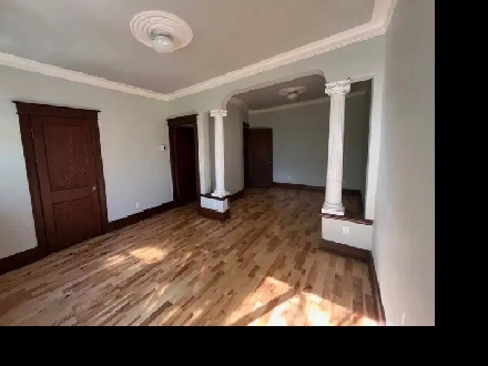 Métro Joliette - Place Simon Valois - 4 et demi Image# 1