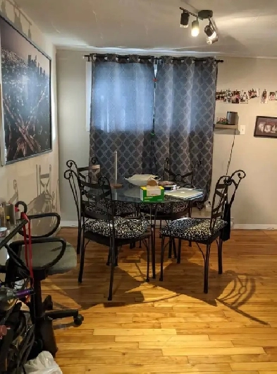 Très beau, renové l'appartement 3 1/2 Disponible des maintenant Image# 1