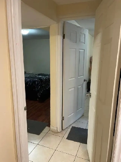 Private room for rent for a girl in Malton in  a shared basement Image# 1