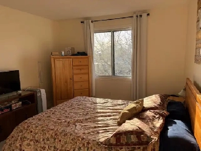 Style Condo 4 1/2 secteur tranquille Image# 1