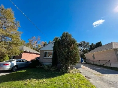 3 Beds 1 Bath - Main Floor House Image# 1