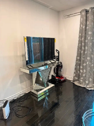 1 BR fully furnished apt  All inclusive $1825, Donmills n finch Image# 1