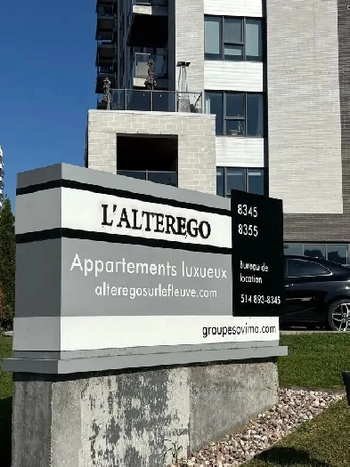 Condo à louer Alterego 12 e étage Image# 1