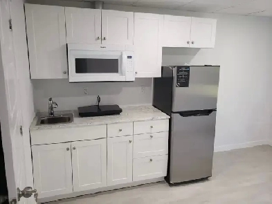 1 Bed 1 Bath Apartment Image# 1