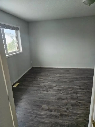 Coral springs 1900 sq.ft.3 bedrooms 2.5 baths $2100 front double Image# 1