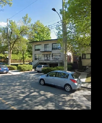 Très grand 3 1/2 Ahuntsic, parc Île-de-la-Visitation Image# 1