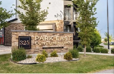 2 Beds • 1 Bath - Townhouse Image# 1