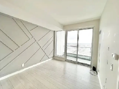 1 BED   1 BATH CONDO IN VAUGHAN Image# 1