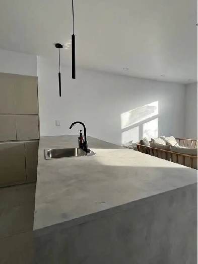 Logement lumineux - 2 chambres Image# 1