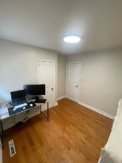 Room available for rent