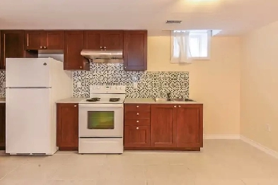 2 bedroom basement Mississauga apartment for rent. Image# 1