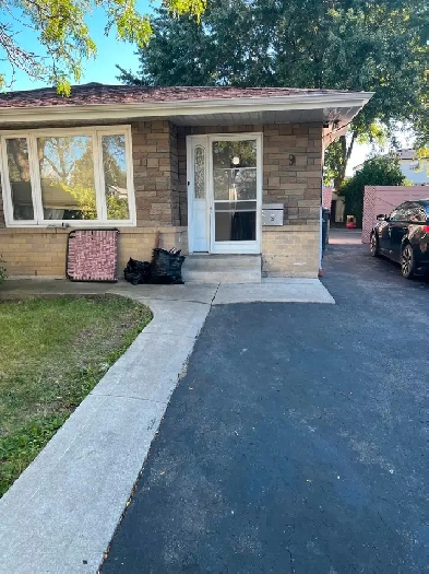 3 bedroom 1.5 washroom home for rent available from Nov 1st Image# 1