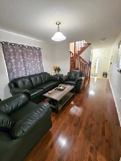 4 bedroom house for rent in Brampton Image# 1