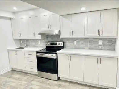 2 bed 1 bath LEGAL BASEMENT APARTMENT! Image# 1