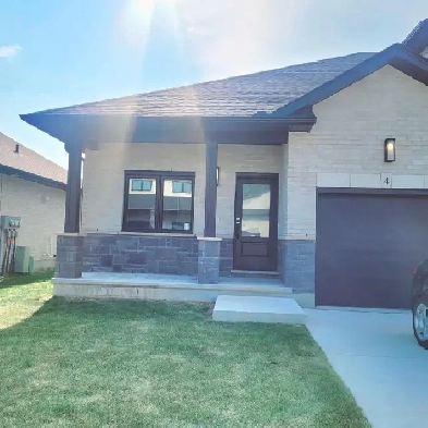 2-BEDROOM 2-BATHROOM Townhouse For Rent in Corunna Apr1 2026 Image# 1