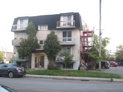 2½ à Louer Laval des Rapides près Métro Concorde Image# 1