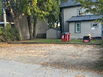 PARKING/ ST.BONIFACE Image# 1