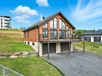 Maison style cathédrale Image# 2