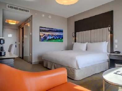 Room for Rent – Toronto (Females Only, $1300/month, All Includ Image# 1